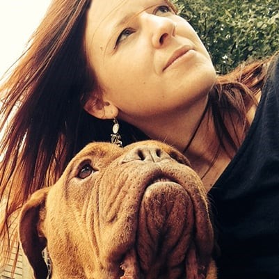 Camille Krencker<br />
Communication Animale Professionnelle<br />
L'Homme et l'Animal, côte à côte.